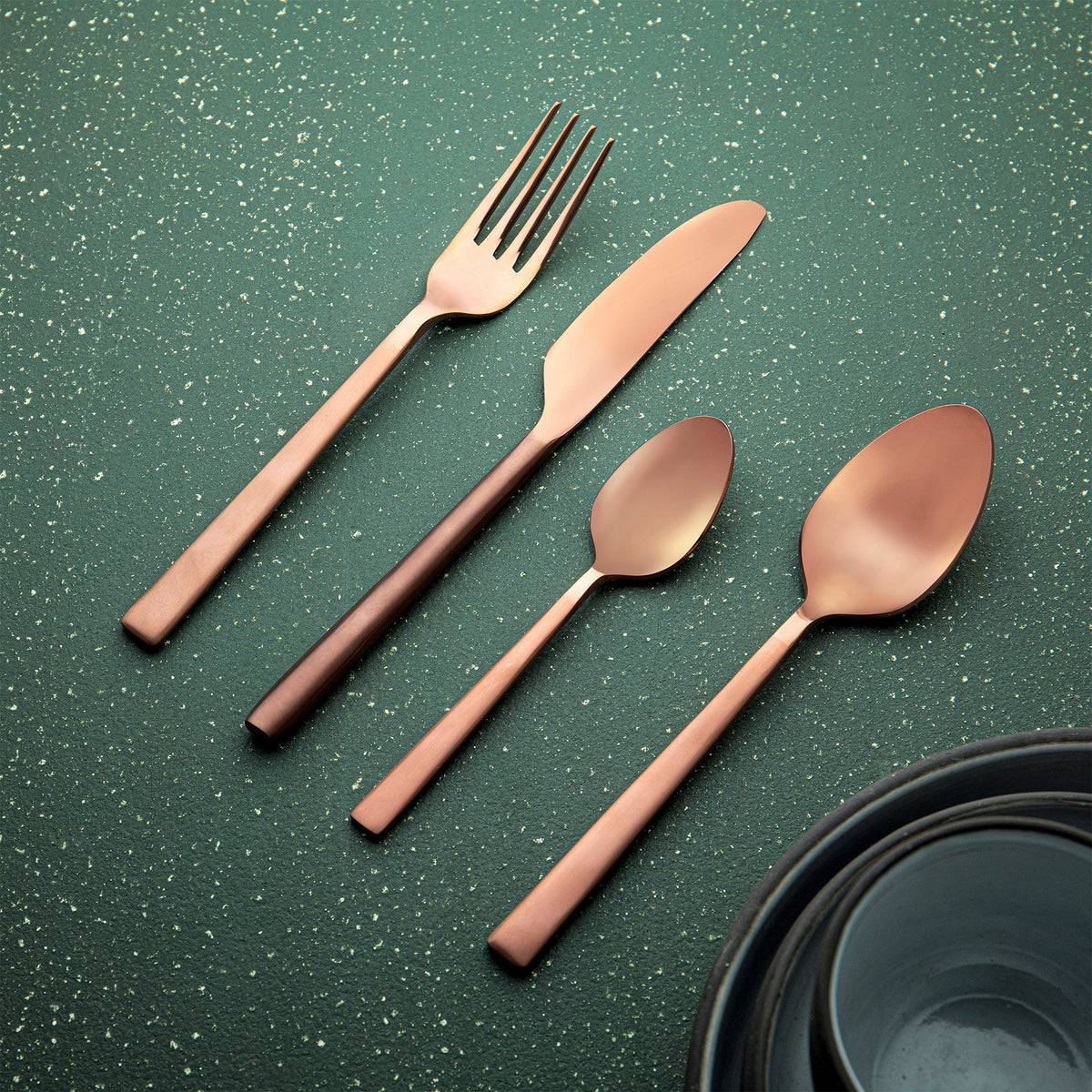 Rose Gold Cutlery Set of 4 Stainless Steel Food Grade Dishwasher Safe Spoon Fork Knife