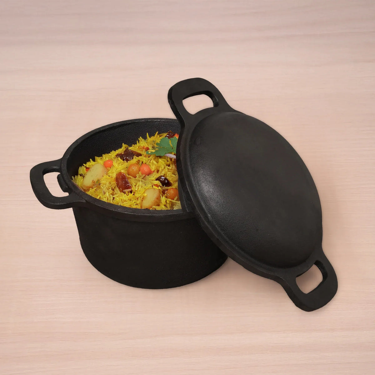 Cast Iron Dutch Oven with Lid 3 L