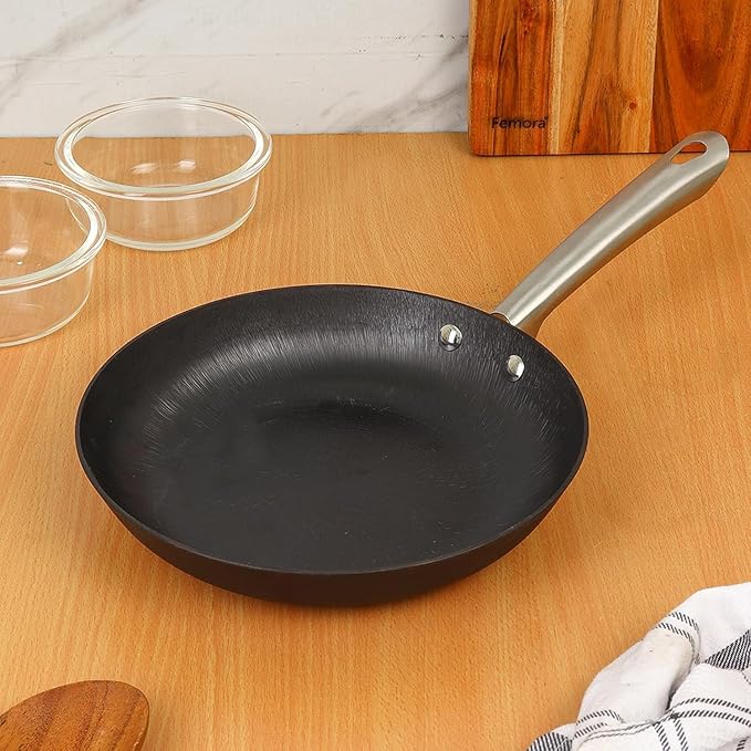 Preseasoned Cast Iron 20 cm Fry Pan, Non Toxic and Coating, Pack of 1 Pcs