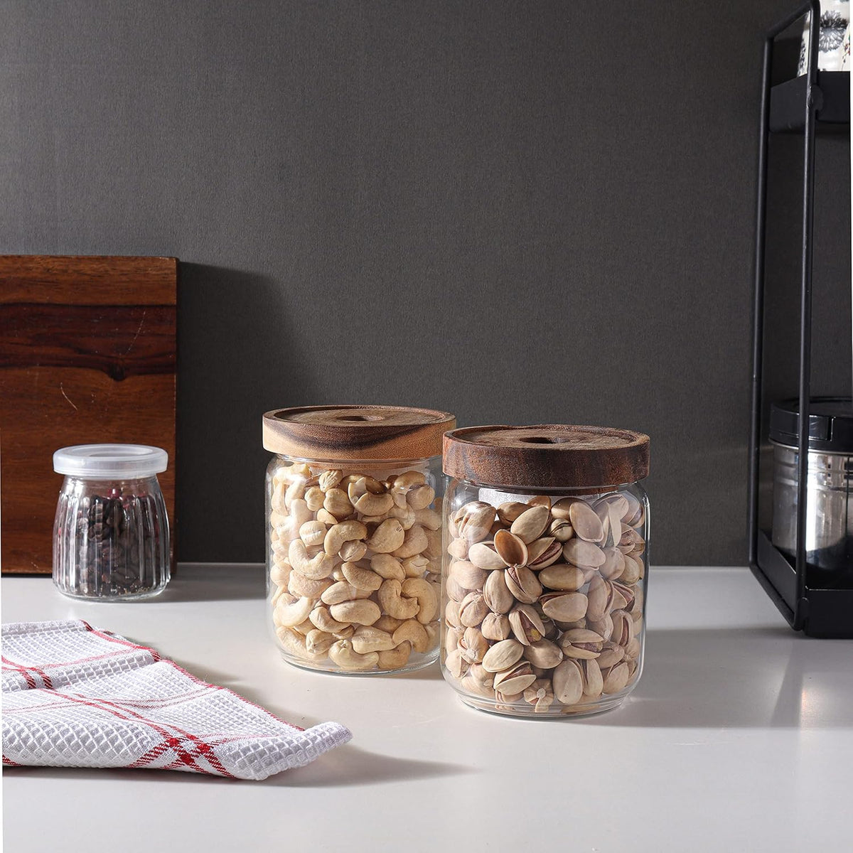 Kitchen Storage Jars Borosilicate Glass Jar for Kitchen With Wooden Lid Air Tight Jar, 500 ml, Pack of 2