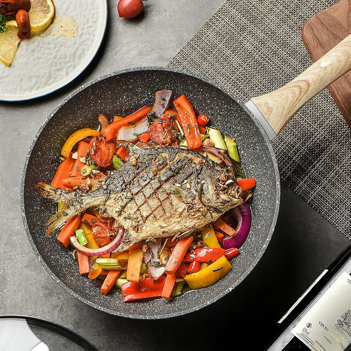 Non-Stick Cast Aluminium Skillet – Sturdy Handle, Anti-Scratch Coating, Available in 20cm and 28cm, Perfect for Induction Cooking, PFOA Free