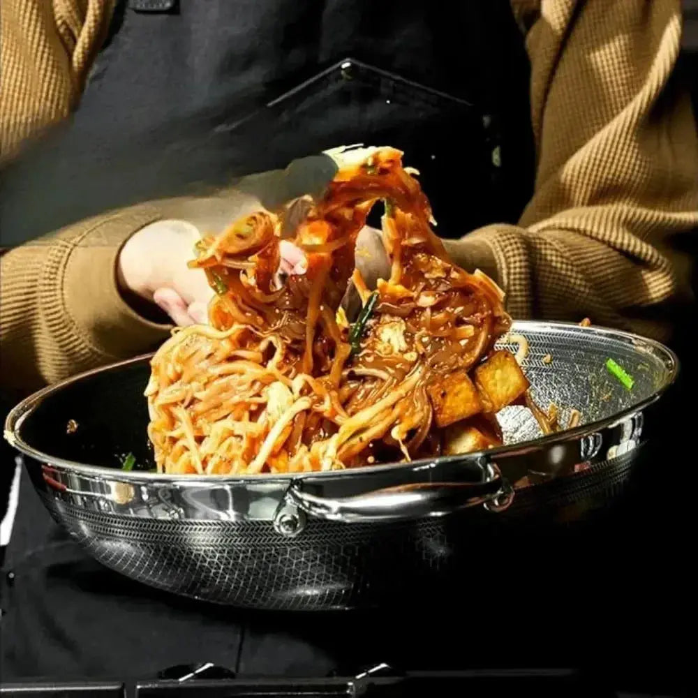 Honeycomb Stainless Steel Wok with Long Handle & Side Handle – Multi-Functional Deep Wok for Stir-Frying, Searing, Sautéing, Frying, Soups, Noodles, Steak, Deep-Frying, Tossing, Ramen & One-Pan Dishes,Available in 12-inch Size