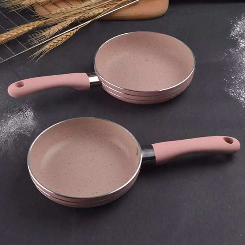 Blush Pink Non-Stick Mini Frying Pan – Mini Skillet for Eggs, Pancakes, Omelettes, French Toast, Hash Browns, Sausages, Scrambled Eggs, Breakfast Burritos, Grilled Sandwiches– Compatible with Induction & Gas Stoves – Available in 16cm