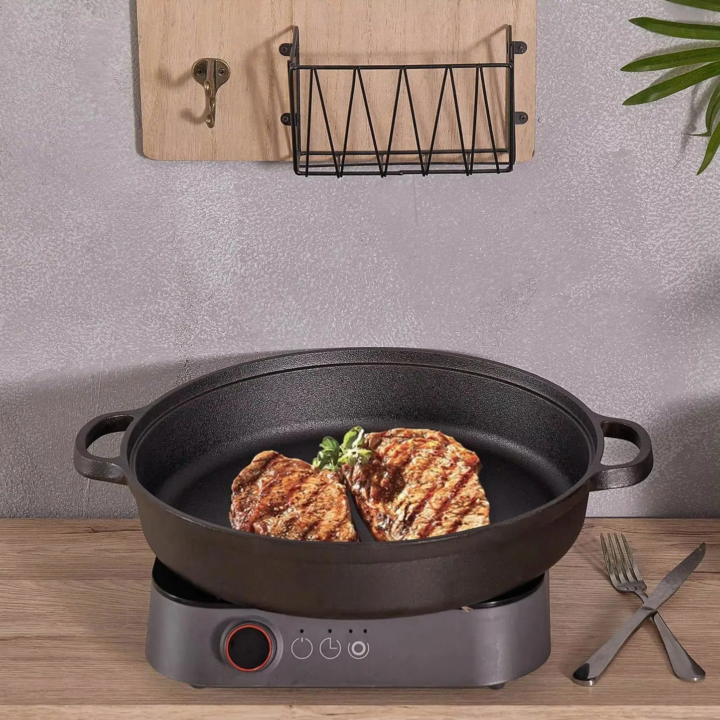 Pre-Seasoned Cast Iron Skillet – 32.5cm , Oven & Stovetop Safe