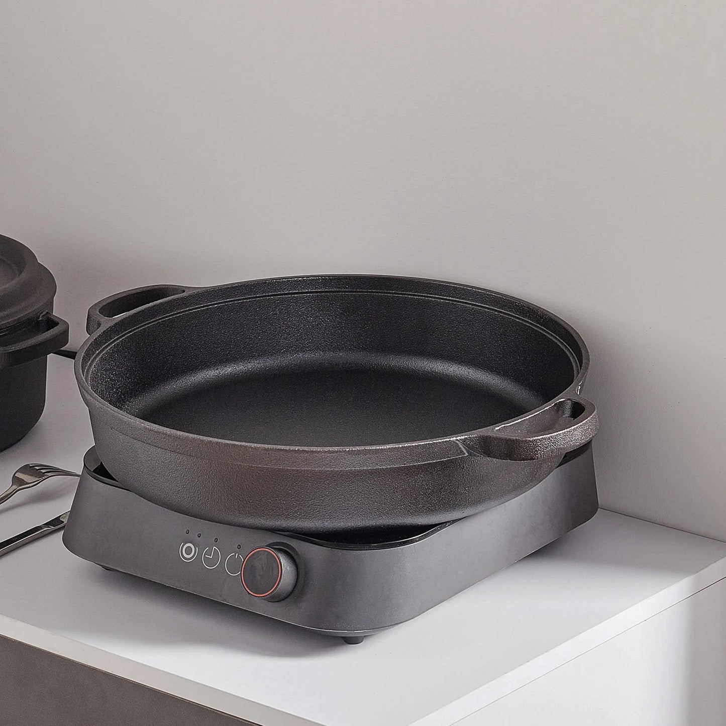 Pre-Seasoned Cast Iron Skillet – 32.5cm , Oven & Stovetop Safe