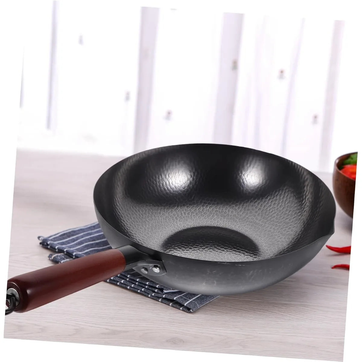 Cast Iron Wok – Uncoated Scratch-Resistant Stir-Fry Wok for Gas & Induction Hobs – Great for High-Heat Stir-Frying & Deep Frying (32cm)