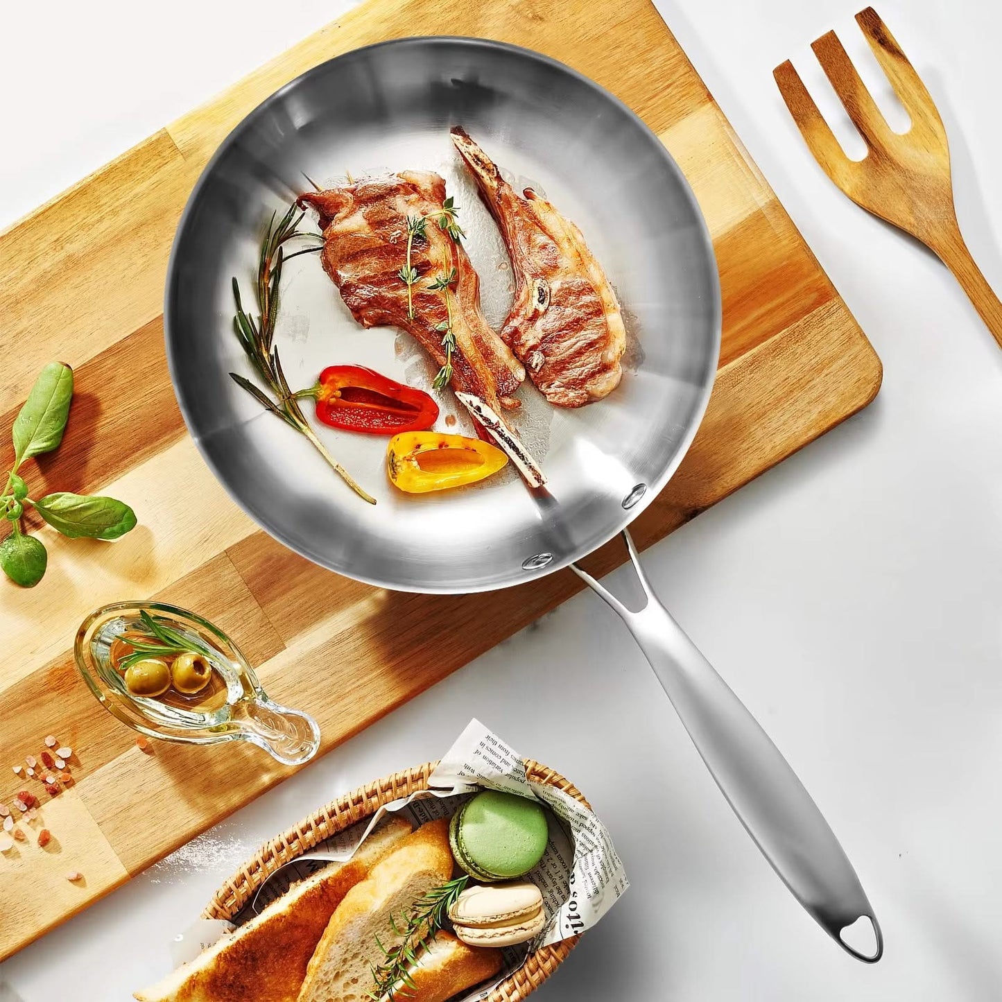 Stainless Steel Non-Stick Frying Pan – Uncoated Kitchen Cookware, Ideal for Searing Steaks and Versatile Cooking on Gas and Induction Cooktops