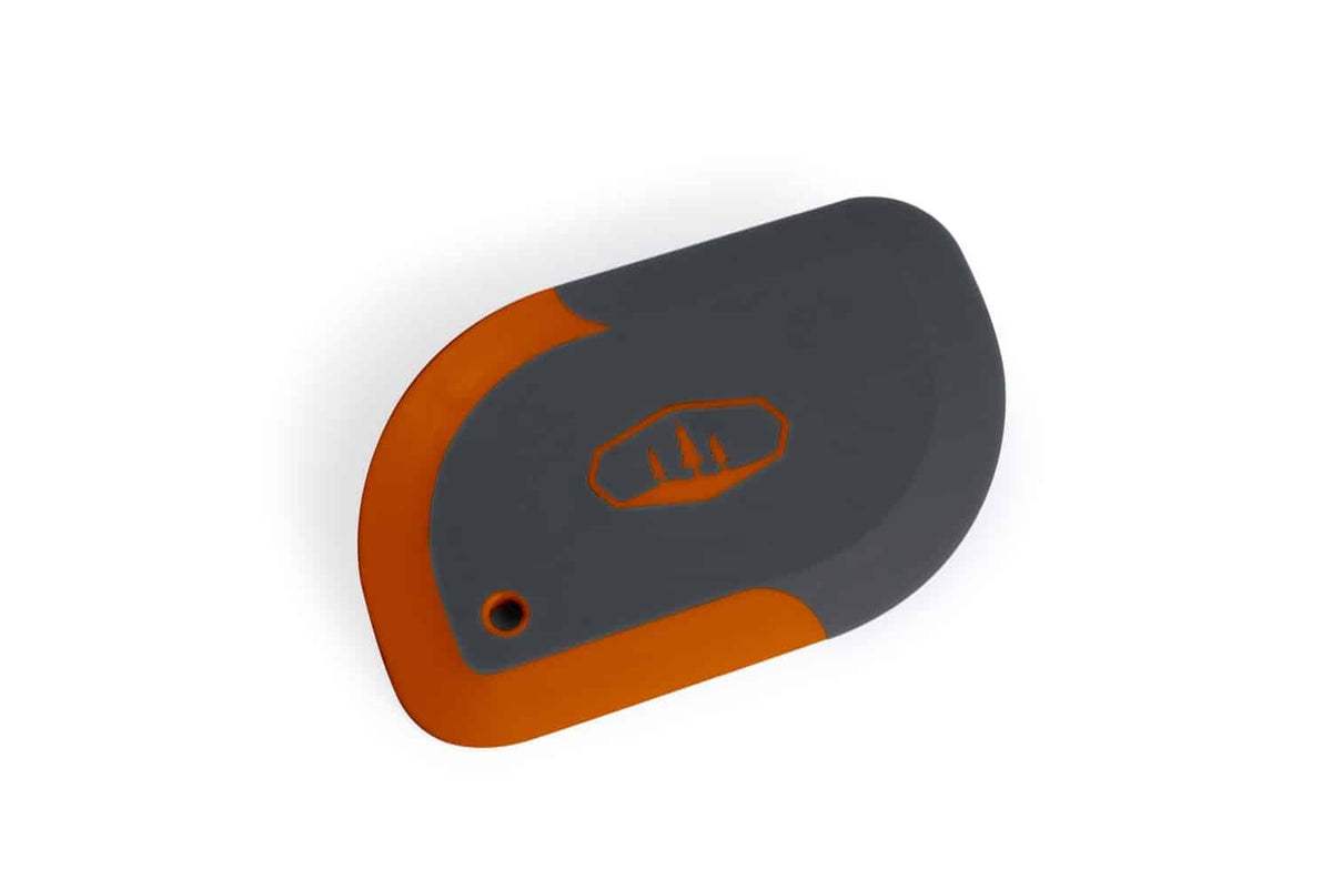 Compact Pan Scraper