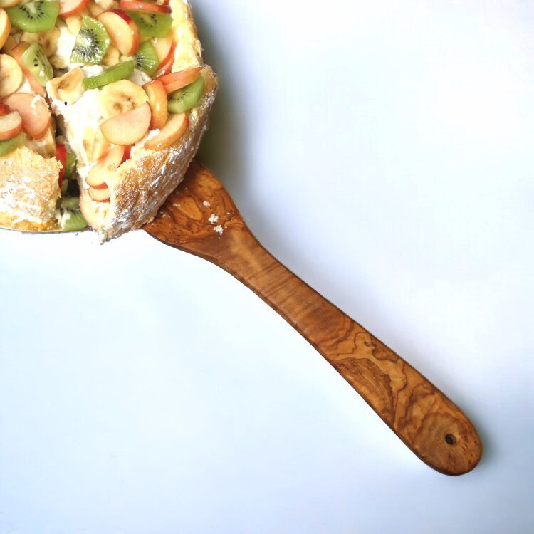 Olive Wood Cake Spatula 35 cm