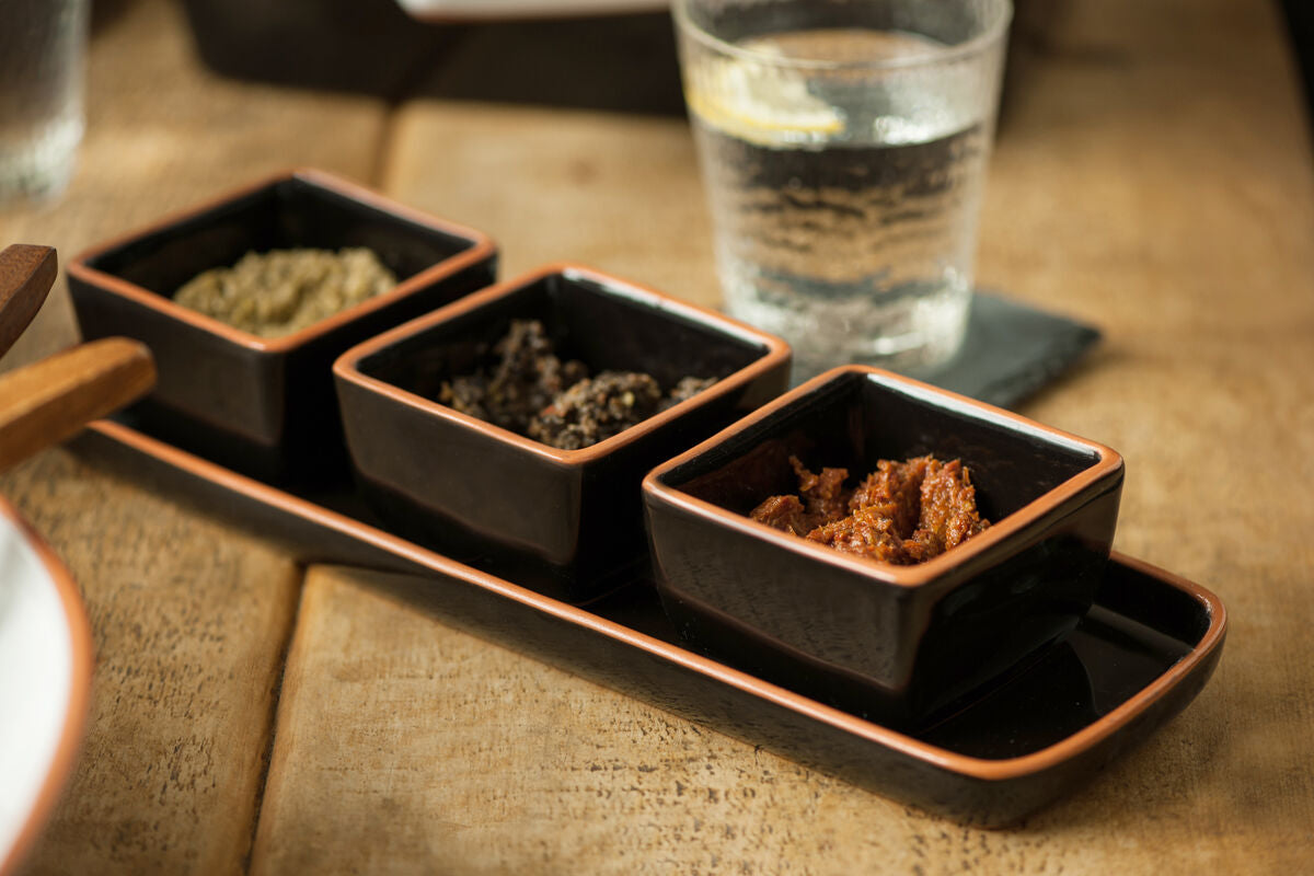 Terracotta Set of 3 Dip Bowls with Black Tray