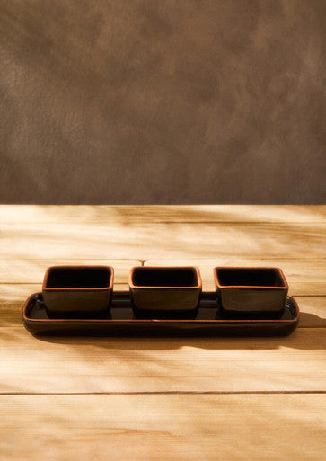 Terracotta Set of 3 Dip Bowls with Black Tray