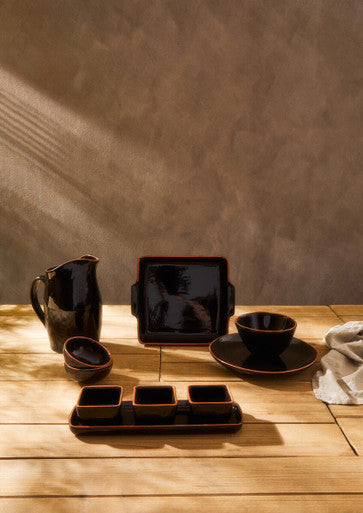 Terracotta Set of 3 Dip Bowls with Black Tray