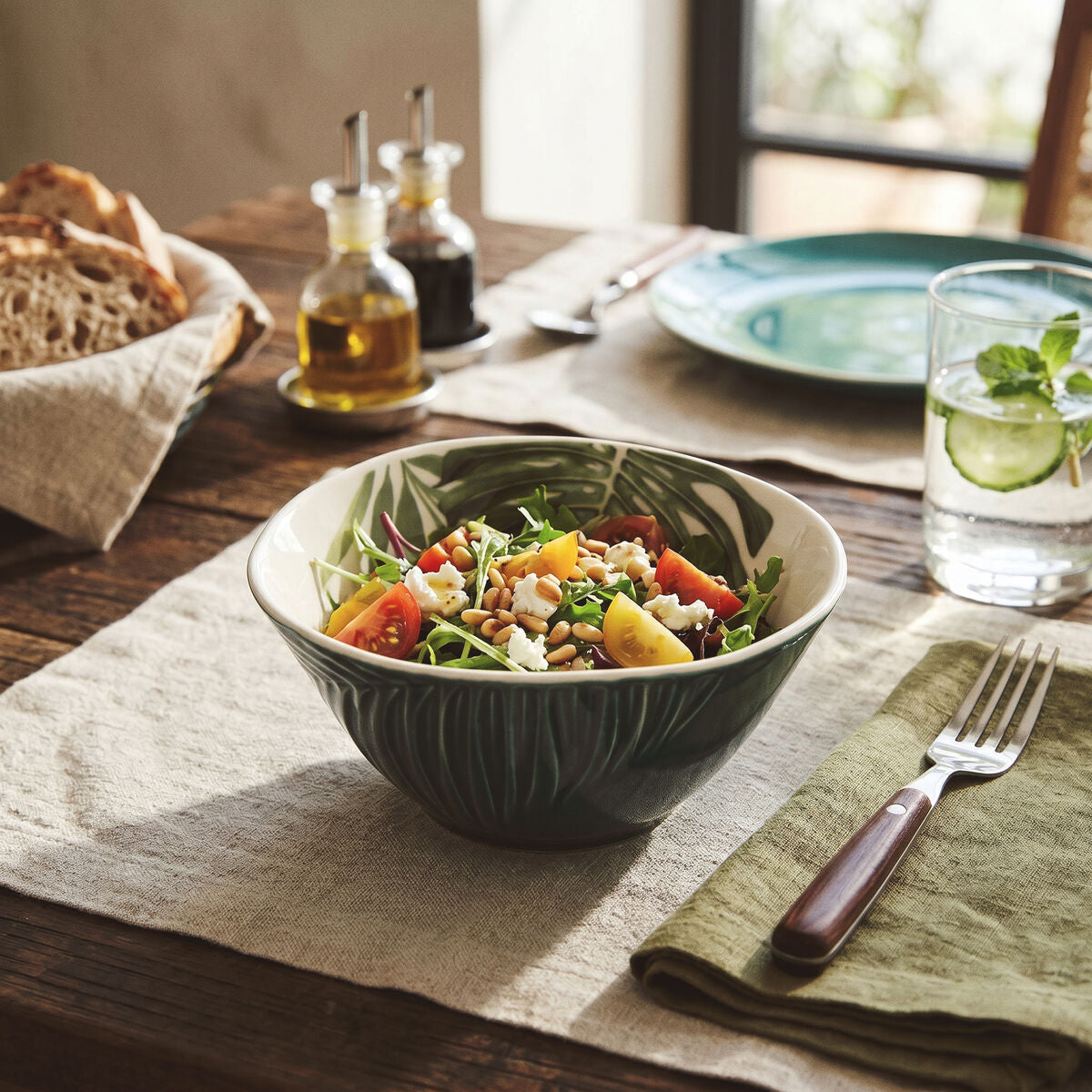 Dark Green Small Salad Bowl with Leaf Design