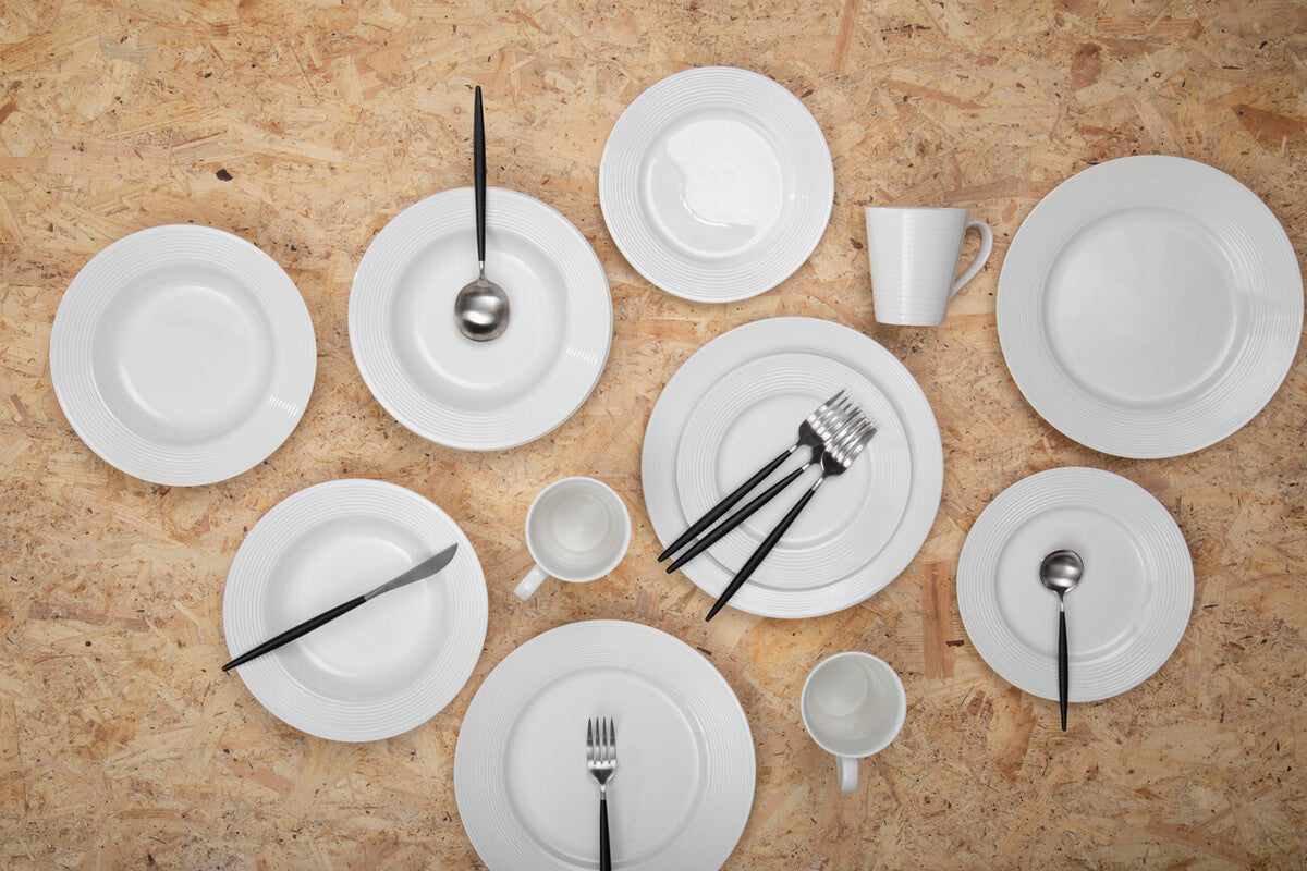 16 Piece Matte Silver And Black Cutlery Set | Avie