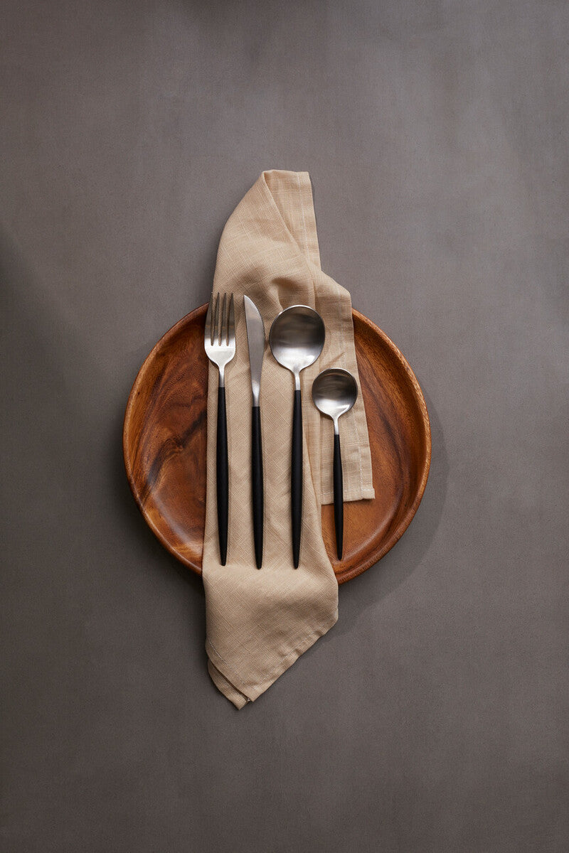16 Piece Matte Silver And Black Cutlery Set | Avie