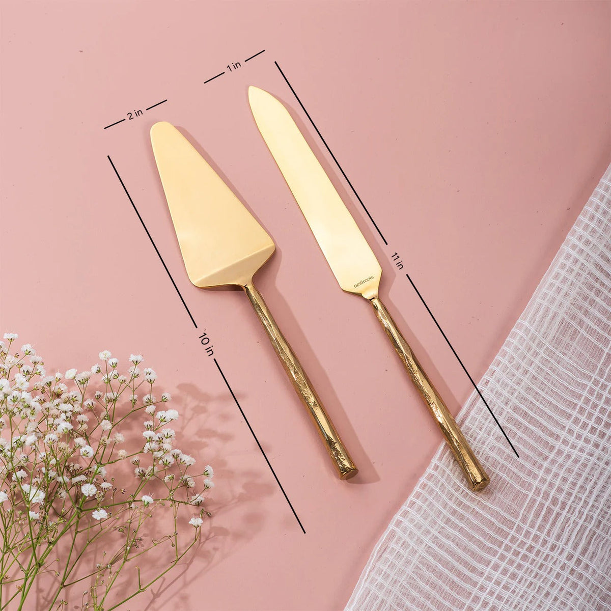 Elegance Set of 2 Cake Servers with Hammered Handles