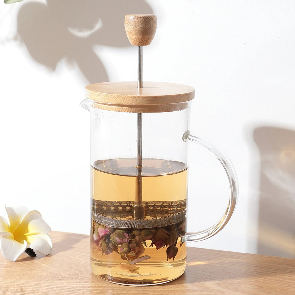 1L Borosilicate Glass Jug Bamboo Lid Leakproof Pitcher with Strainer Transparent