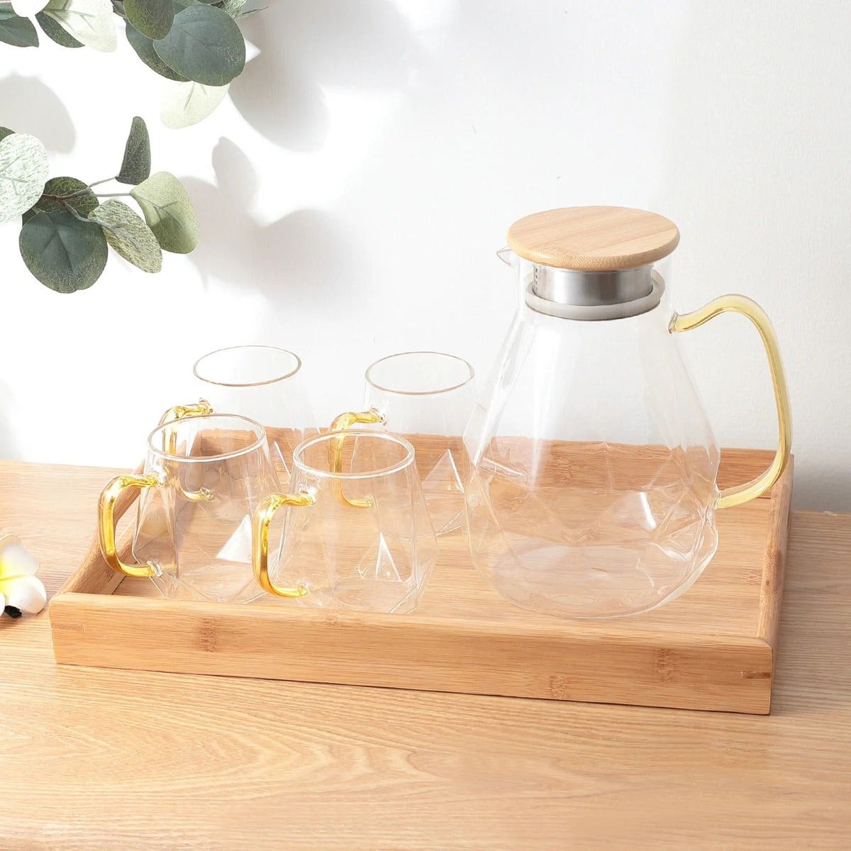 Borosilicate Glass Water Jug 1820 ml + 4 Cups 320 ml + Bamboo Tray Gift Set