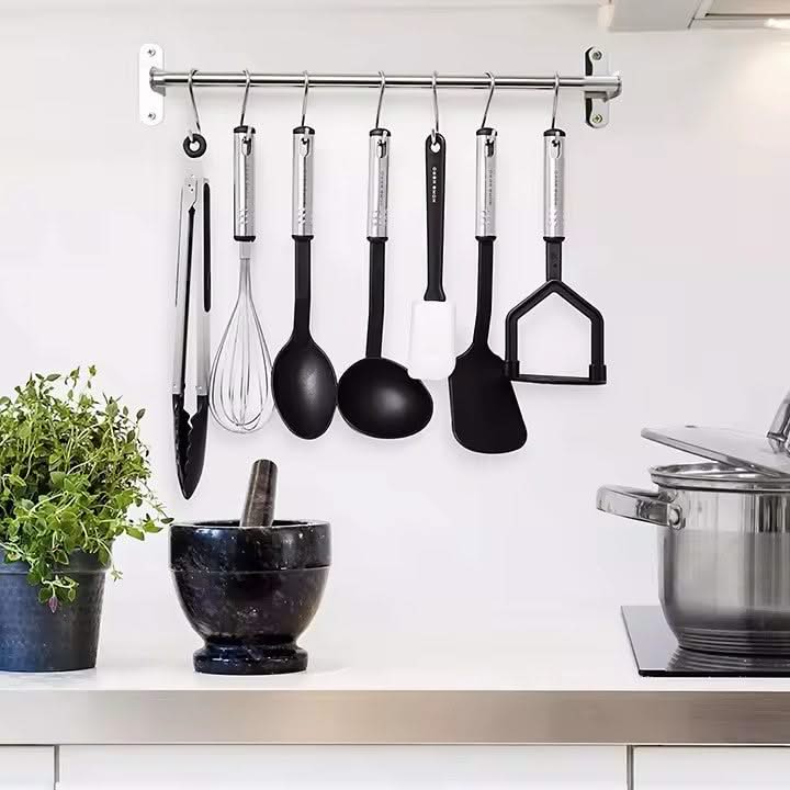 25-Piece Kitchen Utensils Set – Heat-Resistant Non-Stick Cooking Utensils Set – Versatile Spoons, Turners, Spatulas, and Ladle for Everyday Kitchen Needs