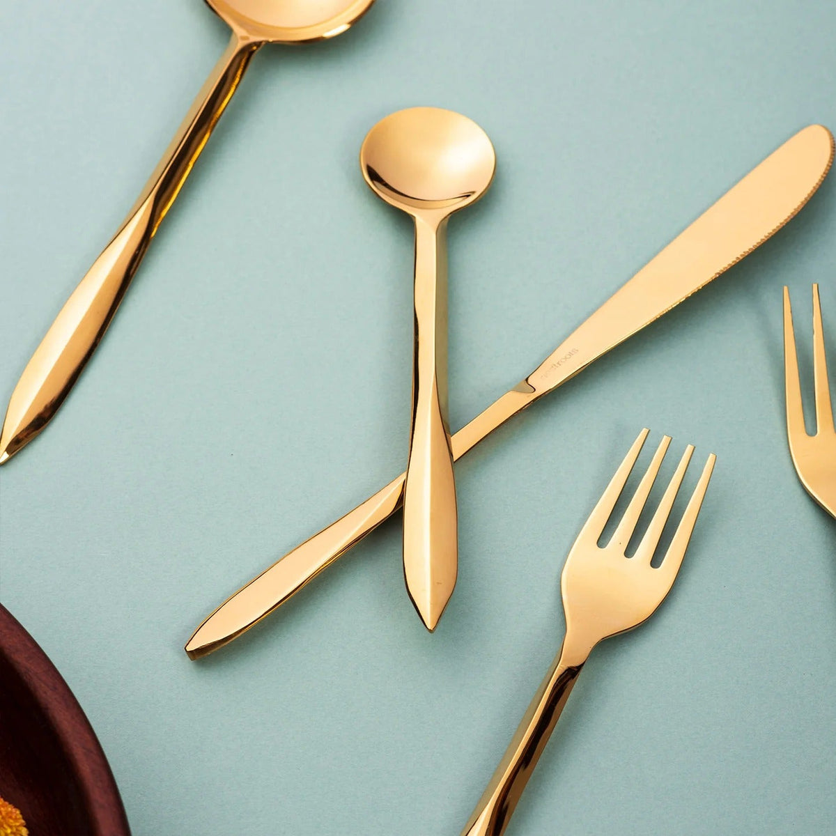 Set of 5 Cutlery with Pointed Handles