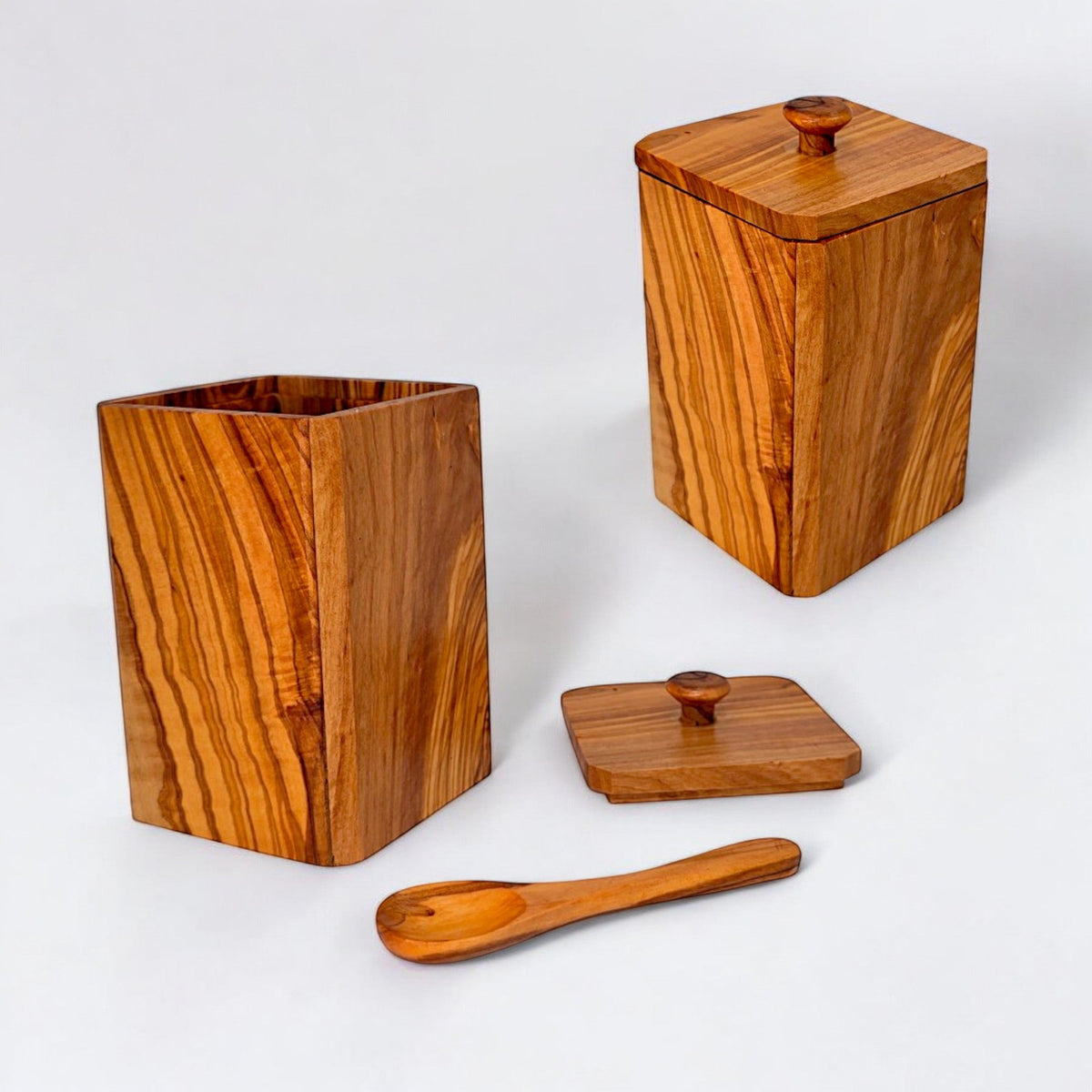 Set of 2 Olive Wood spice bottles with lids and matching spoons