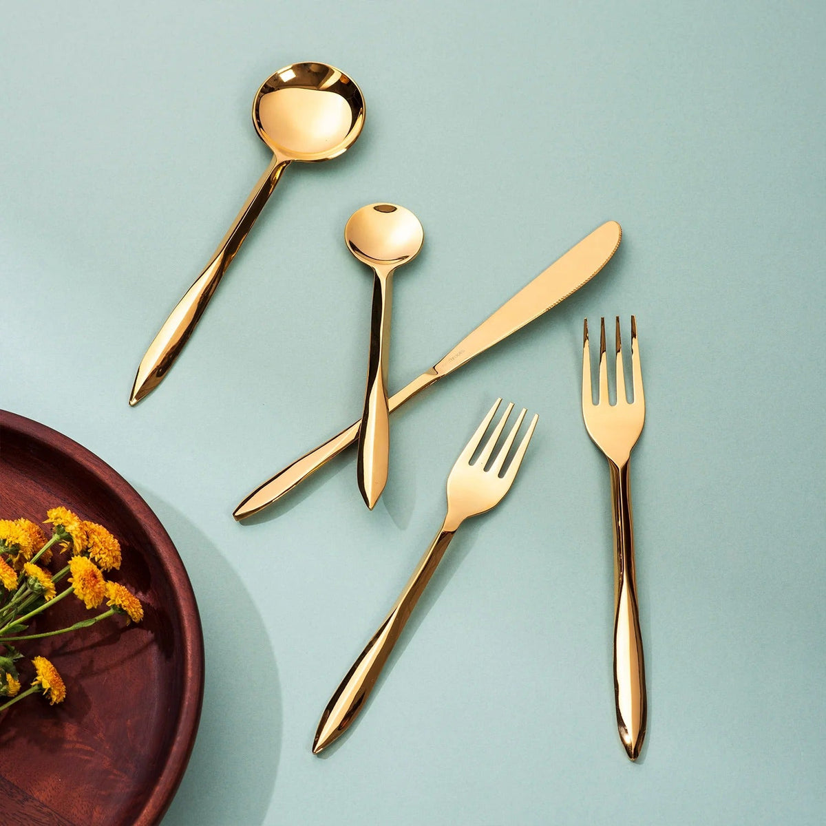Set of 5 Cutlery with Pointed Handles