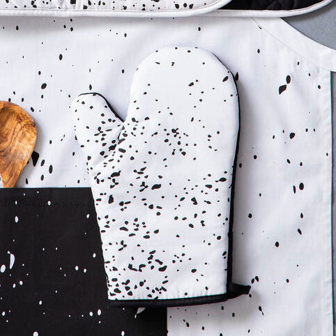 White and Black Splatter Single Oven Glove