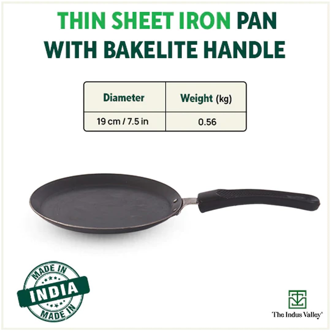 Pre-Seasoned Iron Omlette Pan With Bakelite Handle