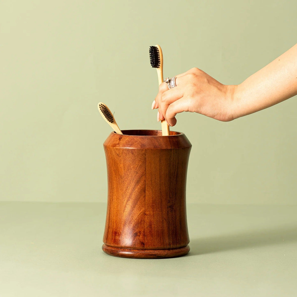 Urban Chic Spoon Stand Modern Design