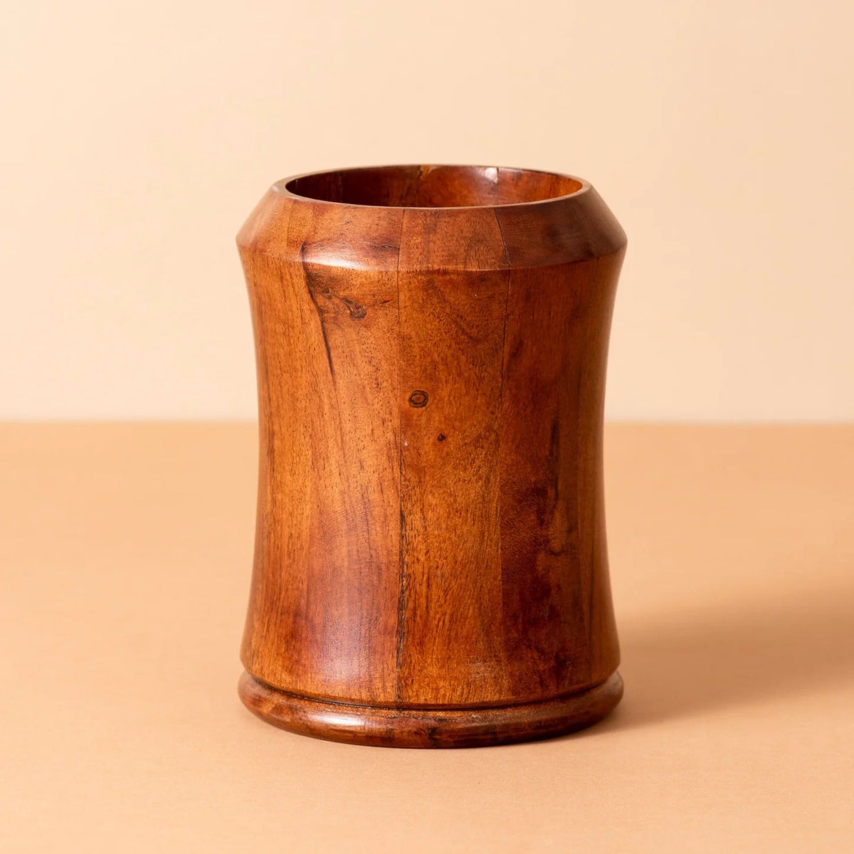 Urban Chic Spoon Stand Modern Design