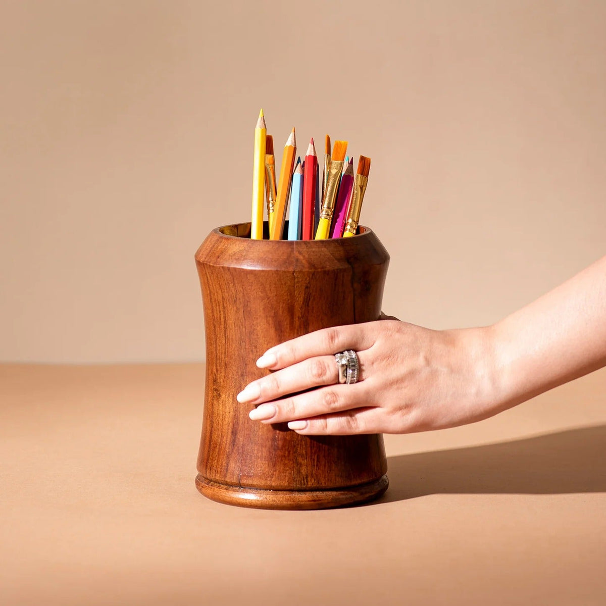 Urban Chic Spoon Stand Modern Design