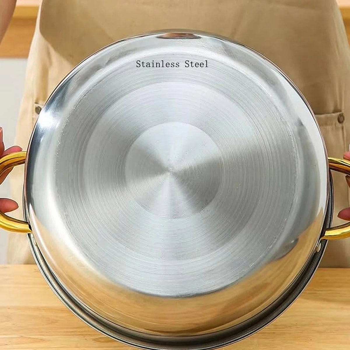Golden Stainless Steel Cookware Set with Glass Lids & Silicone Utensils – 16 Piece Pots & Pans 18cm to 26cm – Perfect for Home Cooking & Dinner Parties
