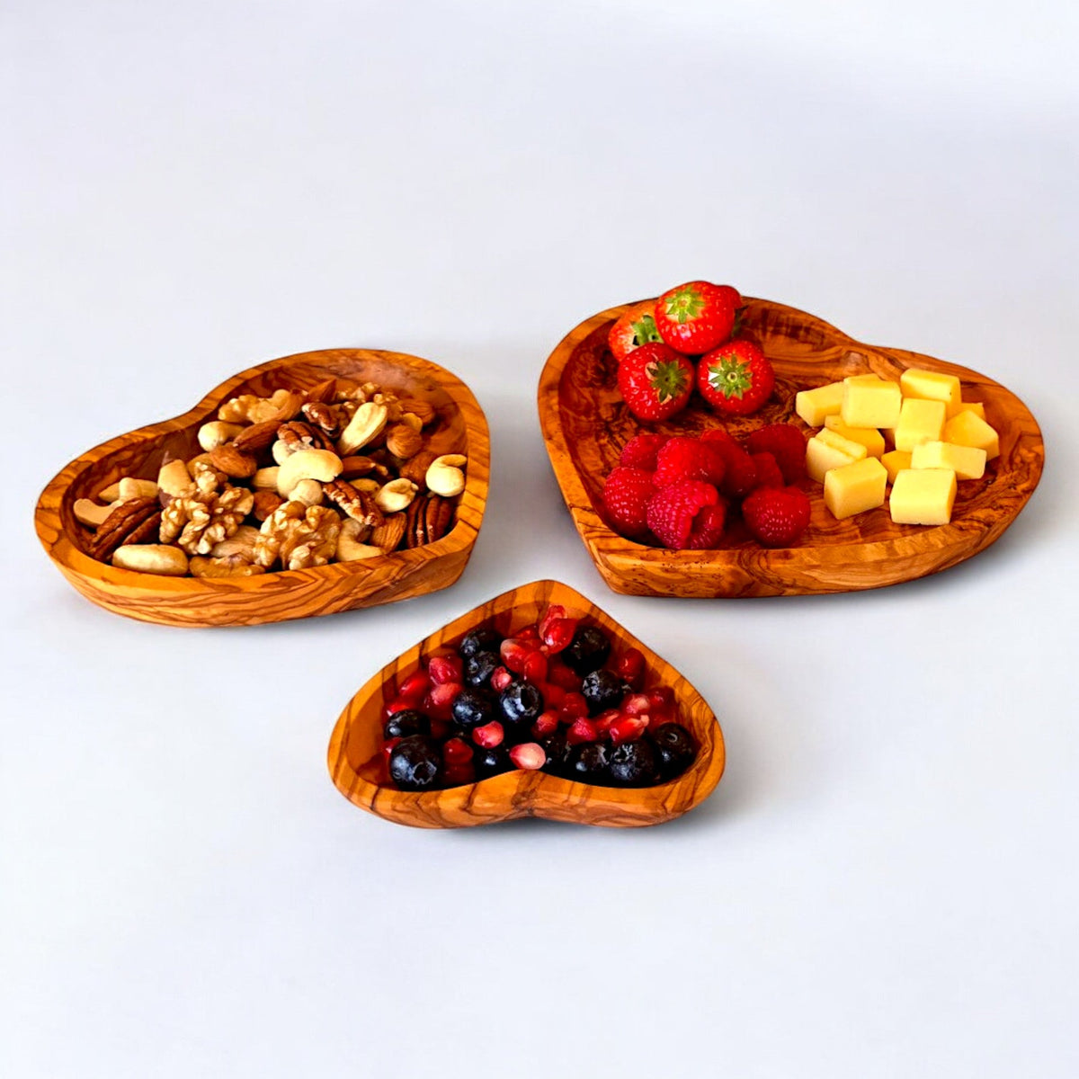 Olive Wood Heart Shaped Serving dish | 11cm 16cm 19cm Individual or 3-Piece Set