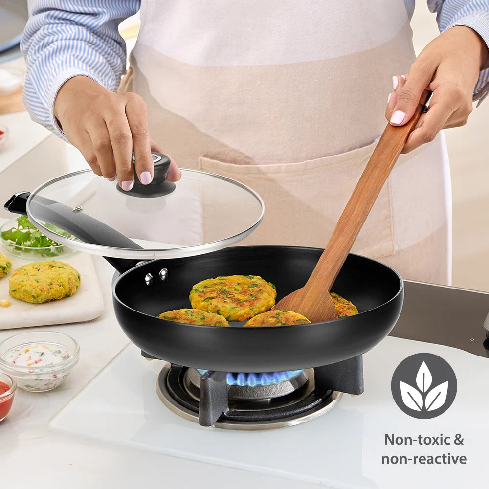 Hard Anodized Fry Pan with Glass Lid