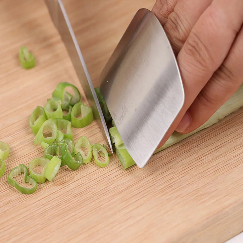 Stainless Steel Finger Guard – Kitchen Knife Safety Finger Protector – Perfect for Safe Chopping & Slicing