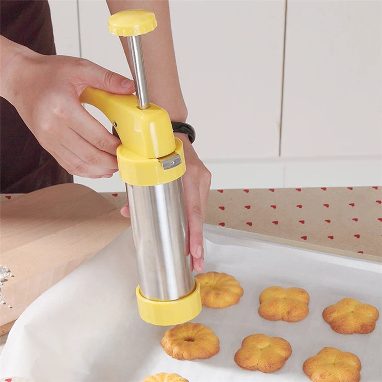 Stainless Steel Cookie Press Kit with 13 Discs & 8 Piping Nozzles – Biscuit Maker Gun & Cake Decorating Set – Great for Spritz Cookies & Icing