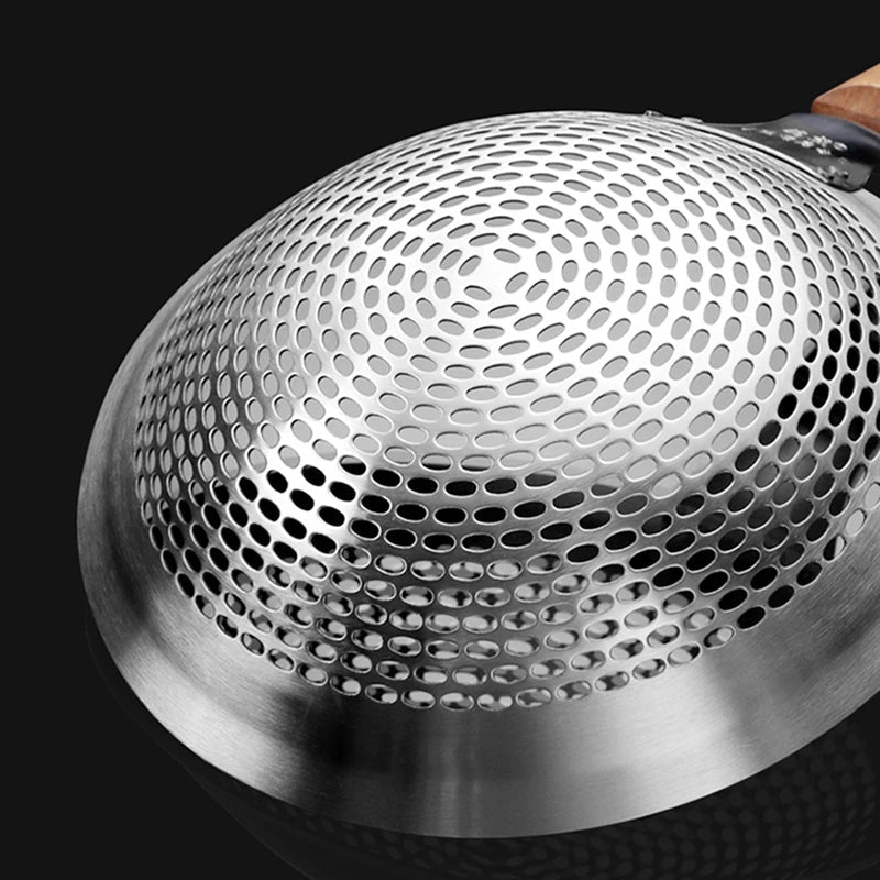 Extra Large 304 Stainless Steel Kitchen Mesh Strainer Skimmer with Sturdy Wooden Handle, Heavy-Duty Frying Strainer for Deep Frying, Boiling, Noodles, Pasta, Dumplings & Vegetables, Available in 22cm, 24cm, 26cm & 28cm Sizes