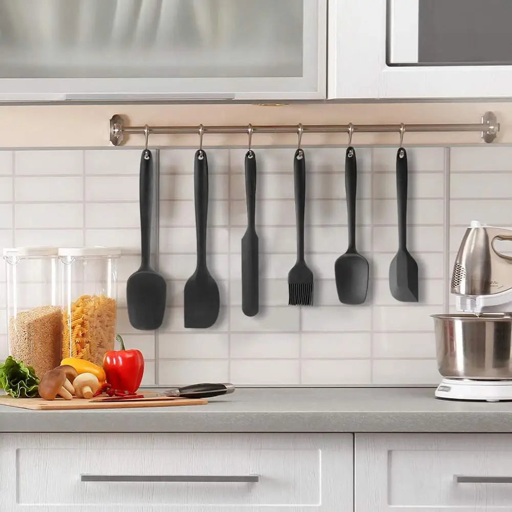6-Piece Silicone Spatula Set – Non-Stick Heat-Resistant Utensils for Cooking, Baking, Mixing & Spreading – Includes Large Spoon Spatula, Large Spatula, Jar Spatula, Brush, Small Spoon Spatula & Small Spatula – BPA-Free -Available in red or black colour