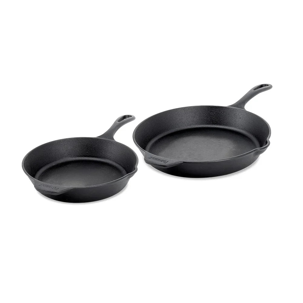 Cast Iron Skillet with Pouring Spout