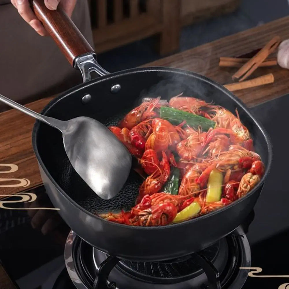 24cm Refined Iron Square Deep Frying Pan with Glass Lid & Wooden Handle – No Coating, Flat Bottom, Deep Wok-Style Stir Fry Pan, Great Cookware for Frying, Boiling, and Stir-Frying