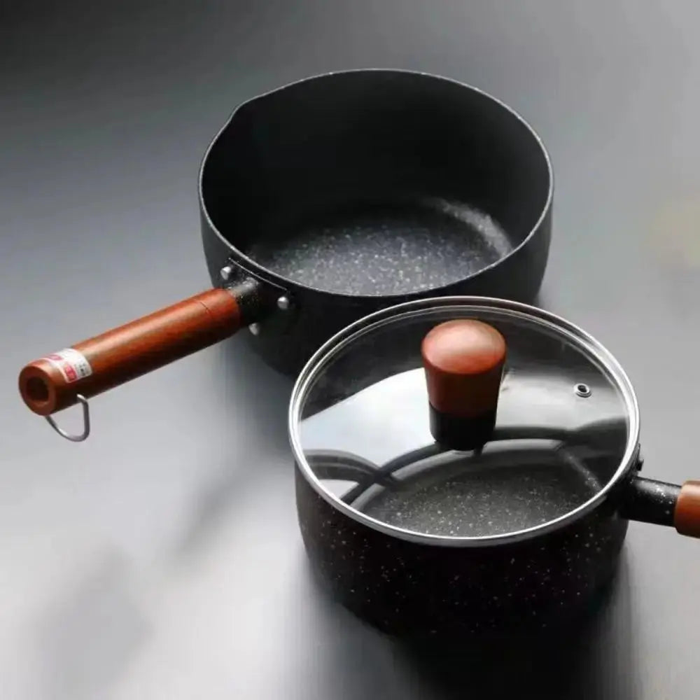 Non-Stick Saucepan with Wooden Handle & Glass Lid – Flat-Bottom Cookware with Pour Spout, Ideal for Heating Milk, Boiling, Simmering & Preparing Sauces, Soups & Noodles – Available in 16cm, 18cm, 20cm & 22cm Sizes