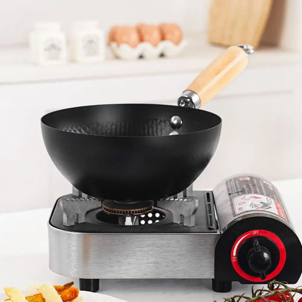 Small Iron Wok with Wooden Handle – Uncoated Deep Stir-Fry Pan for Gas & Induction – Best for Student Flats & Small Kitchens – Available in 18cm, 20cm, 24cm & 26cm
