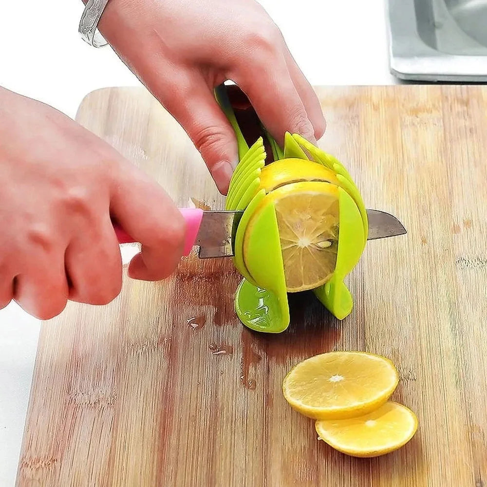 Lemon & Tomato Slicing Holder – Handheld Fruit & Vegetable Cutting Guide Clip for Even Slices – Perfect for Lemons, Tomatoes, Onions & Potatoes (18cm)