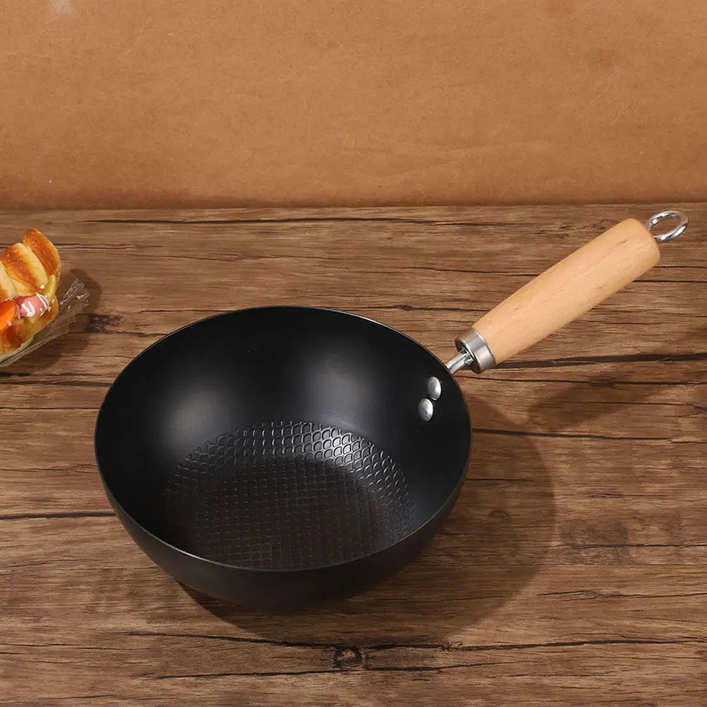 Non-Stick Iron Wok Pan with Wooden Handle – Multi-Purpose Stir-Fry & Frying Pan for Gas, Electric & Induction – Great for Everyday Cooking (28cm)