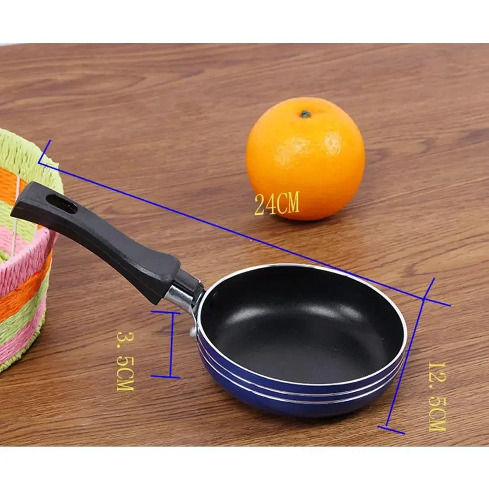 Mini Aluminium Egg Pan – Lightweight Non-Stick Pancake & Egg Fryer with Bakelite Handle – Perfect for One Egg (12.5cm)