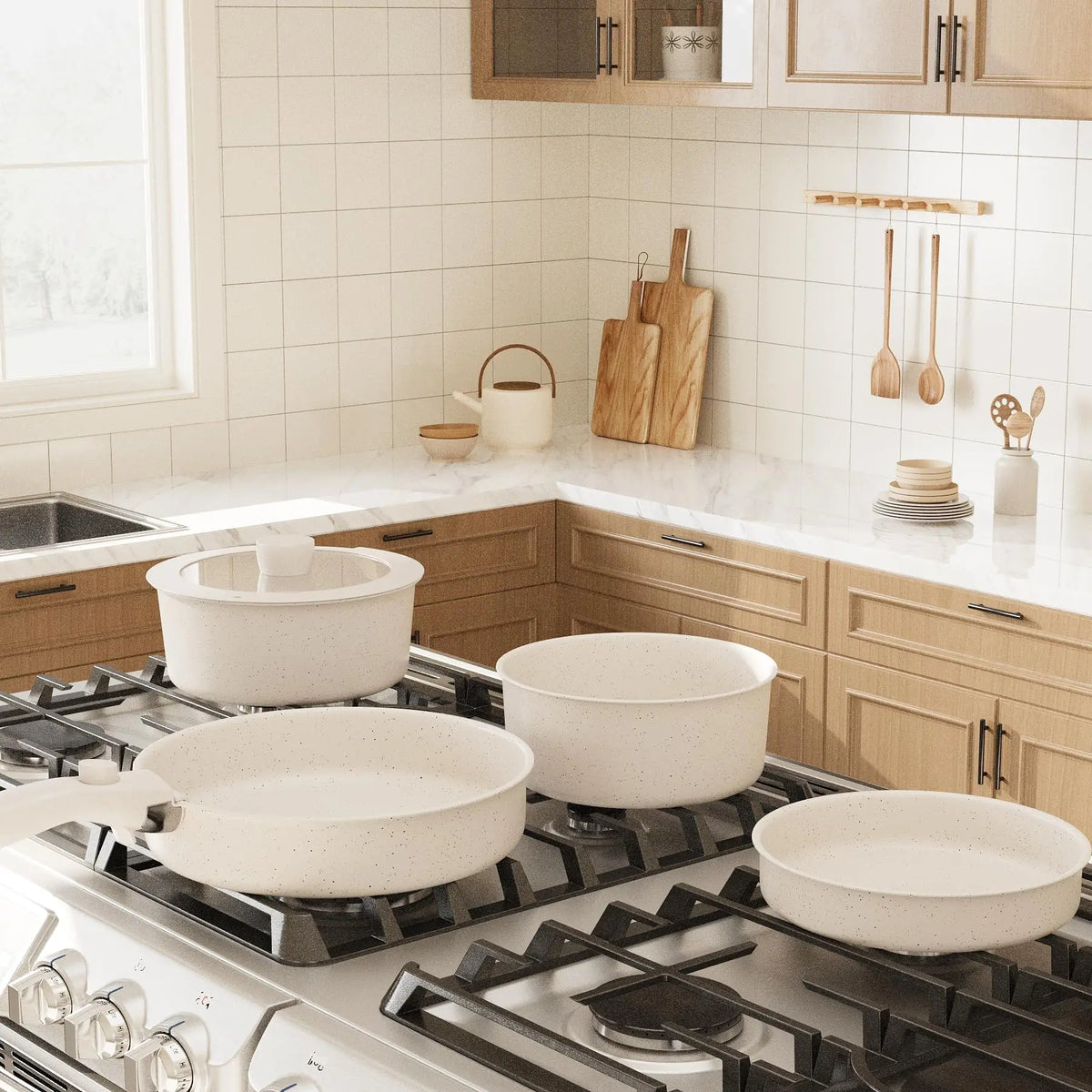 19 Piece Ceramic Non-Stick Cookware Set with Detachable Handles – Stackable Induction Pots & Pans – Ideal for Small Kitchens, Caravans & Campervans – Available in White & Black Colours