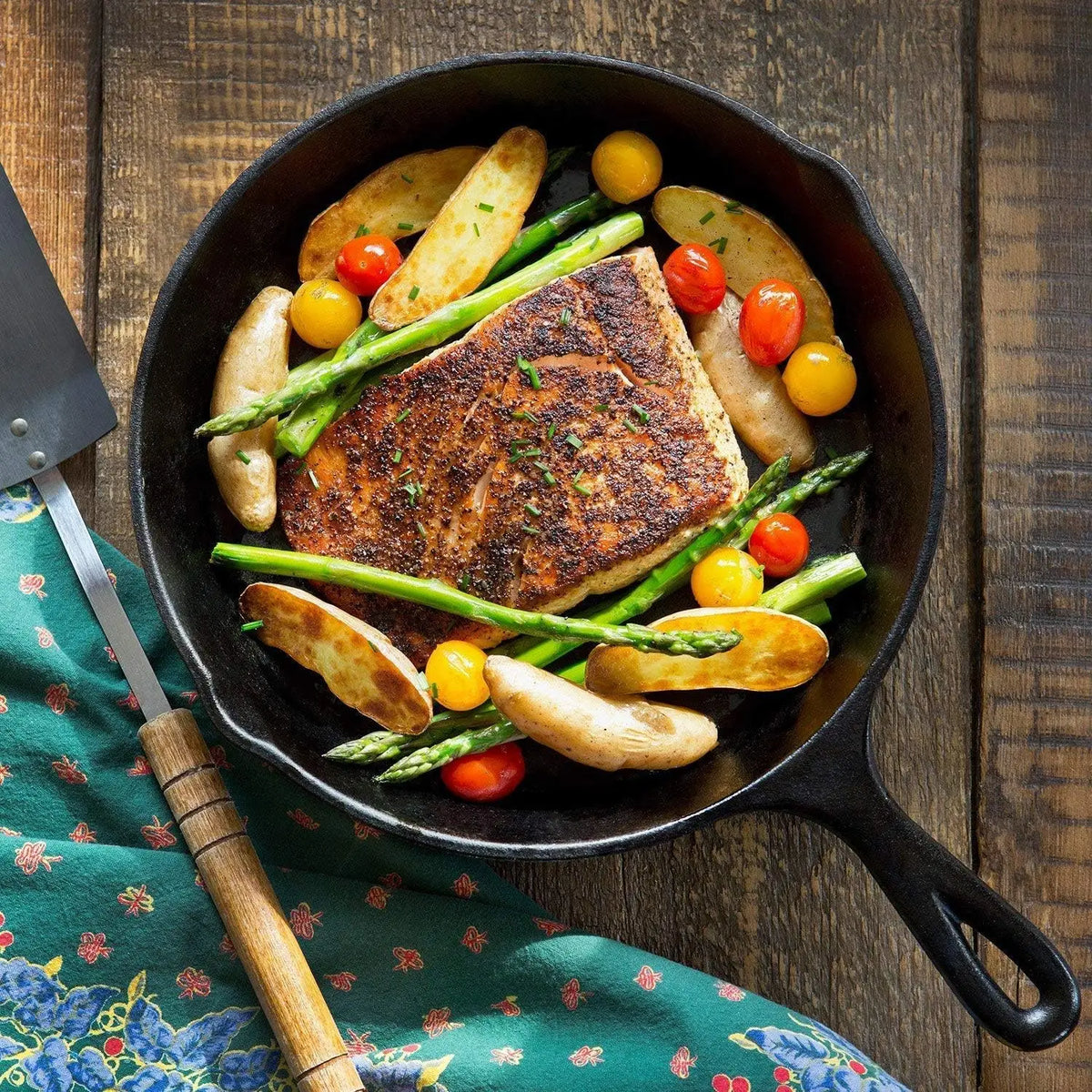 Small Cast Iron Frying Pan – Omelette & Pancake Breakfast Pan for Induction & Gas – Ideal for Eggs & Single Portions – Available in 14cm, 16cm & 20cm