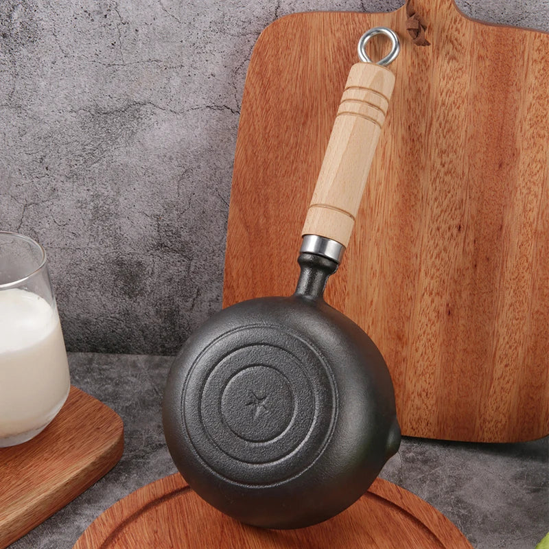 Cast Iron Mini Milk Pan with Pour Spout – Non-Stick Egg Frying Pan & Butter Warmer – Best for Sauces, Milk & Single Eggs (12cm)