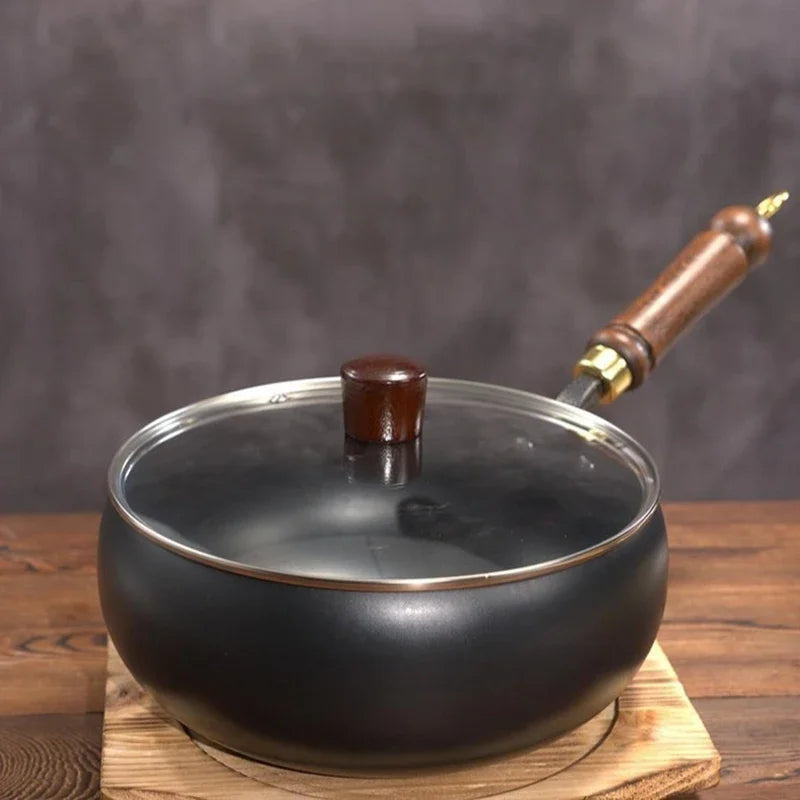 Vintage-Style Non-Stick Wok with Wooden Handle & Glass Lid (28cm) – Multipurpose Skillet for Stir-Frying, Searing, Soups, Stews & One-Pan Meals – Induction & Gas Compatible – Also Available Without Lid in 24cm & 28cm