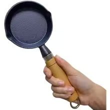Pre-Seasoned Cast Iron Mini Frying Pan – 10cm Non-Stick Skillet – Ideal for Mini Steaks, Eggs, Pancakes & More – Compatible with Gas, Electric & Induction Hobs (Handle Options: Cast Iron or Wooden)